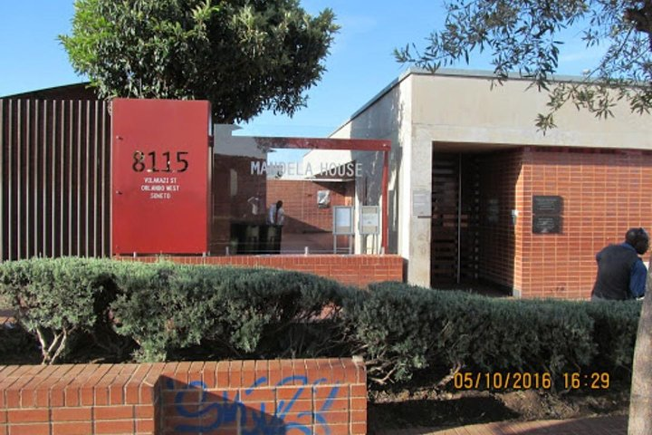 Soweto Half Day Private Tour 4 hours R 1250,00 - Photo 1 of 6